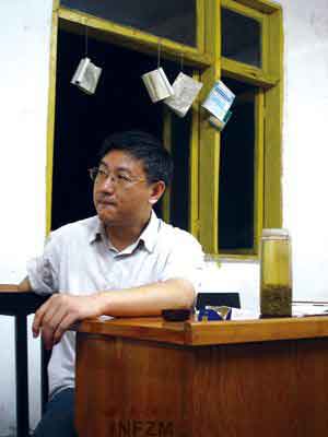 �� �}:�Ϸ���ĩ �Rѩ�壺�l(xi��ng)���ǰ;ϵ���Ї���ǰ;
�� �ߣ����
�� ��:2008-01-10 22:21:25
�c ��:804